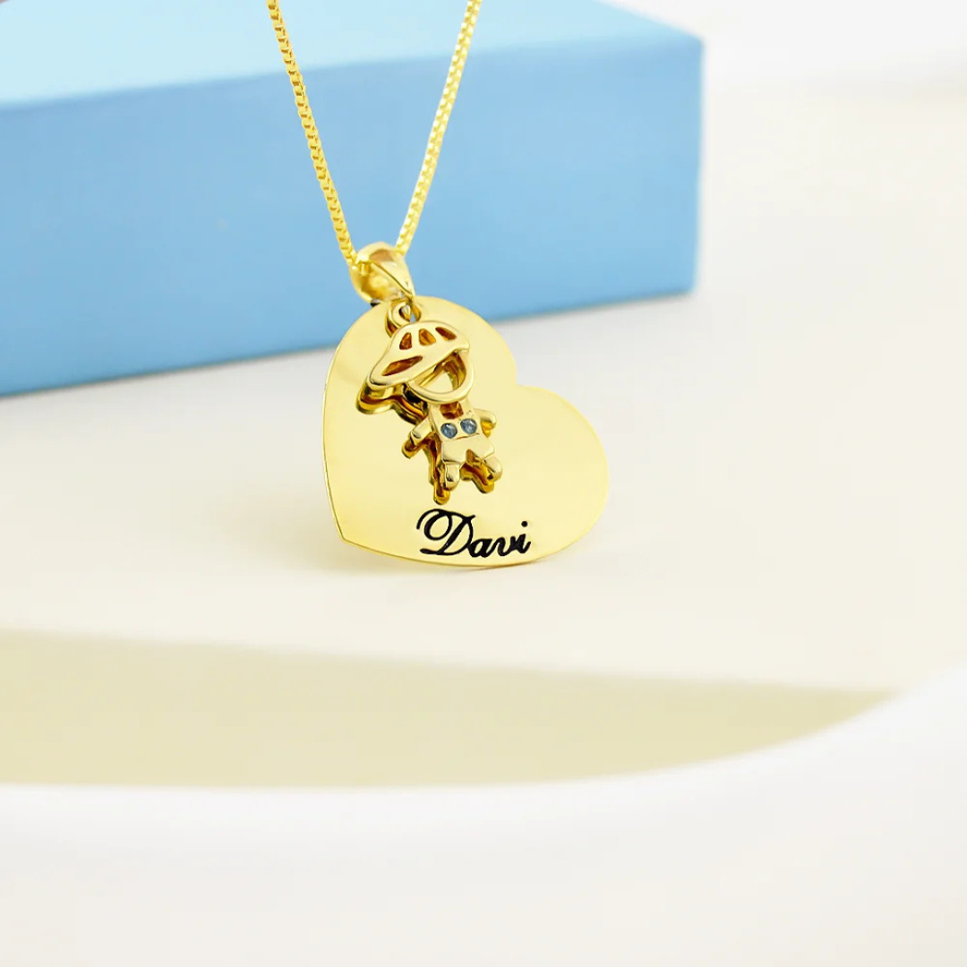Colar Coração com Filhos – Amor gravado em Ouro